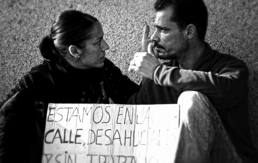 When crisis is cruel but love remains alive | Vía Armando G Alonso (Flickr)