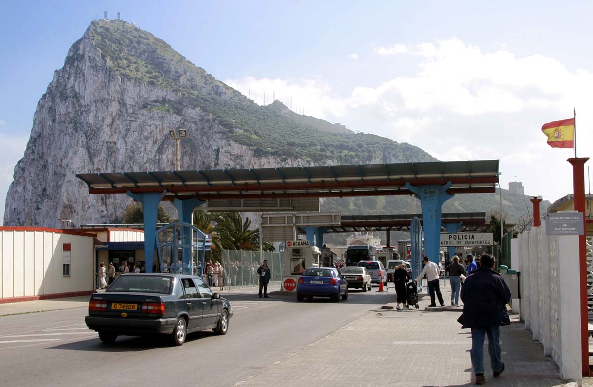 Acceso a Gibraltar. Un paraíso fiscal dentro de la U.E. Wikimedia Commons.