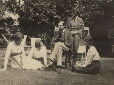 Cuentos de Bloomsbury: confidencias entre Virginia Woolf y Ana María Navales